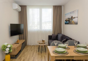 Brand New Modern 1BD Flat In Chayka